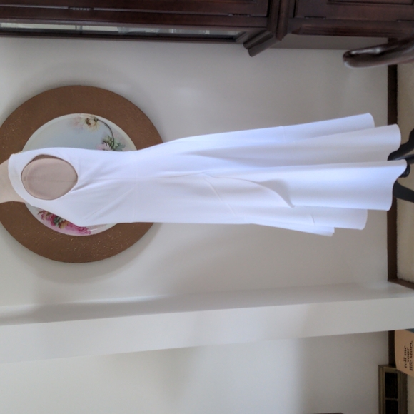 Calvin Klein ress - Picture 7 of 10